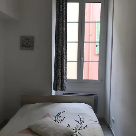 Au Coeur De La Vieille Apartment *